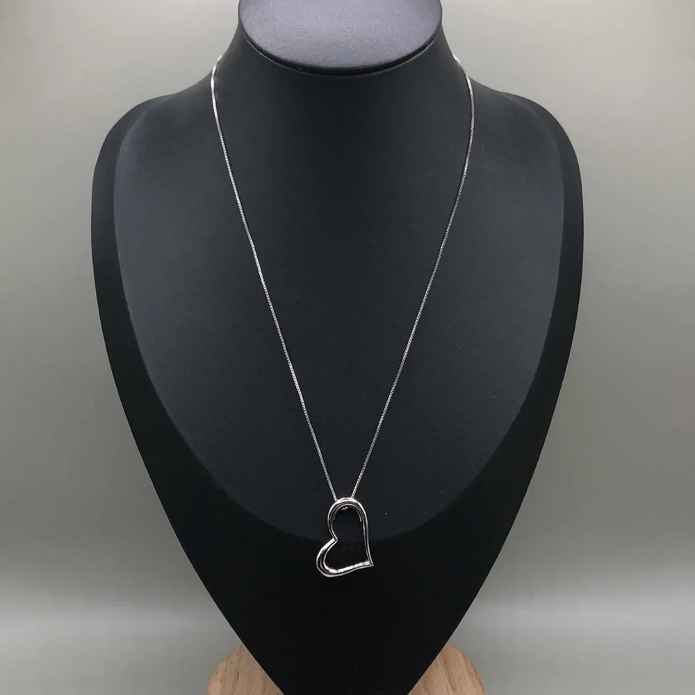 Solid sterling silver 925  open heart romantic pendant chain necklace vintage.